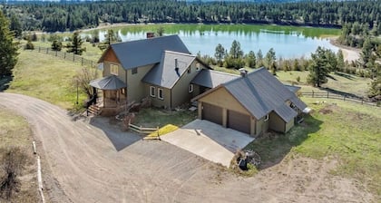 4-bedroom farmhouse in tranquil Ovando with AC comfort