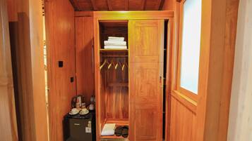 Vil·la Deluxe, 1 llit de matrimoni gran, bany privat | Minibar, wifi gratuïta i roba de llit