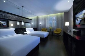 Classic Double Room | In-room safe, iron/ironing board - Crystal Hotel Beijing Qianmen Oranre (Beijing)