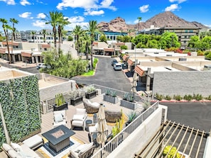 Terrace/patio - NEW Gorgeous Townhome, Beautiful Balcony, Centrally Located at 44th St/Camelback (Phoenix)