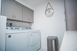 Interior - Fenced Yard, Boat Parking & Fire Pit | Near Beach (Naples)