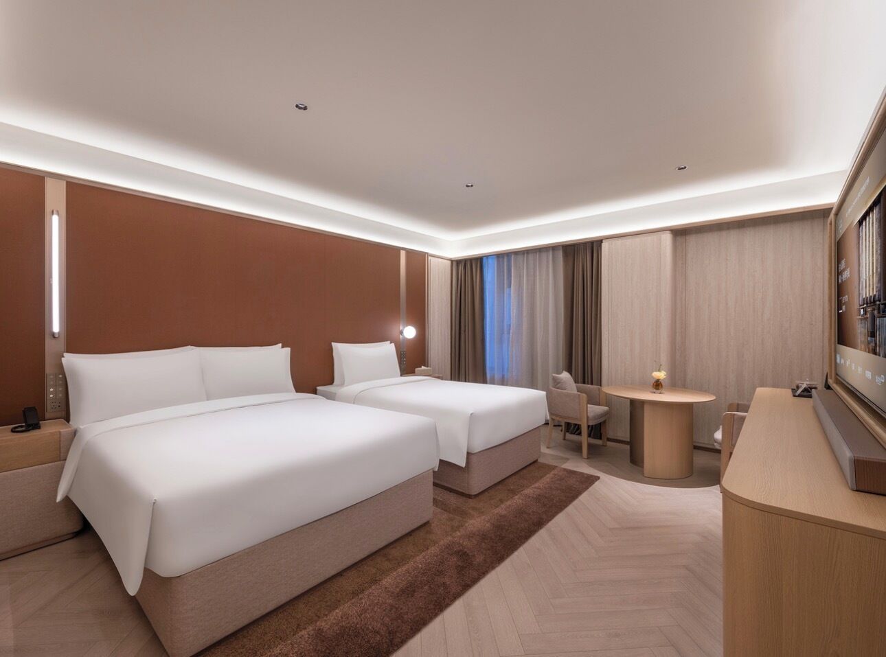 Free minibar, desk, blackout curtains, soundproofing
