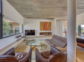 Living area - Exceptional with Swimming Pool and Sea Views (LA CADIERE D AZUR)