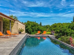 Pool - Exceptional with Swimming Pool and Sea Views (LA CADIERE D AZUR)