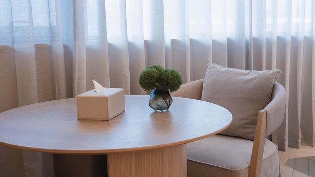 Phòng 3 dành cho gia đình | Chăn bông, minibar với thức uống miễn phí, bàn