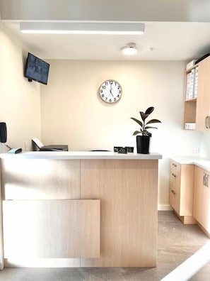 Lobby - The Waimate Lodges (Waimate)