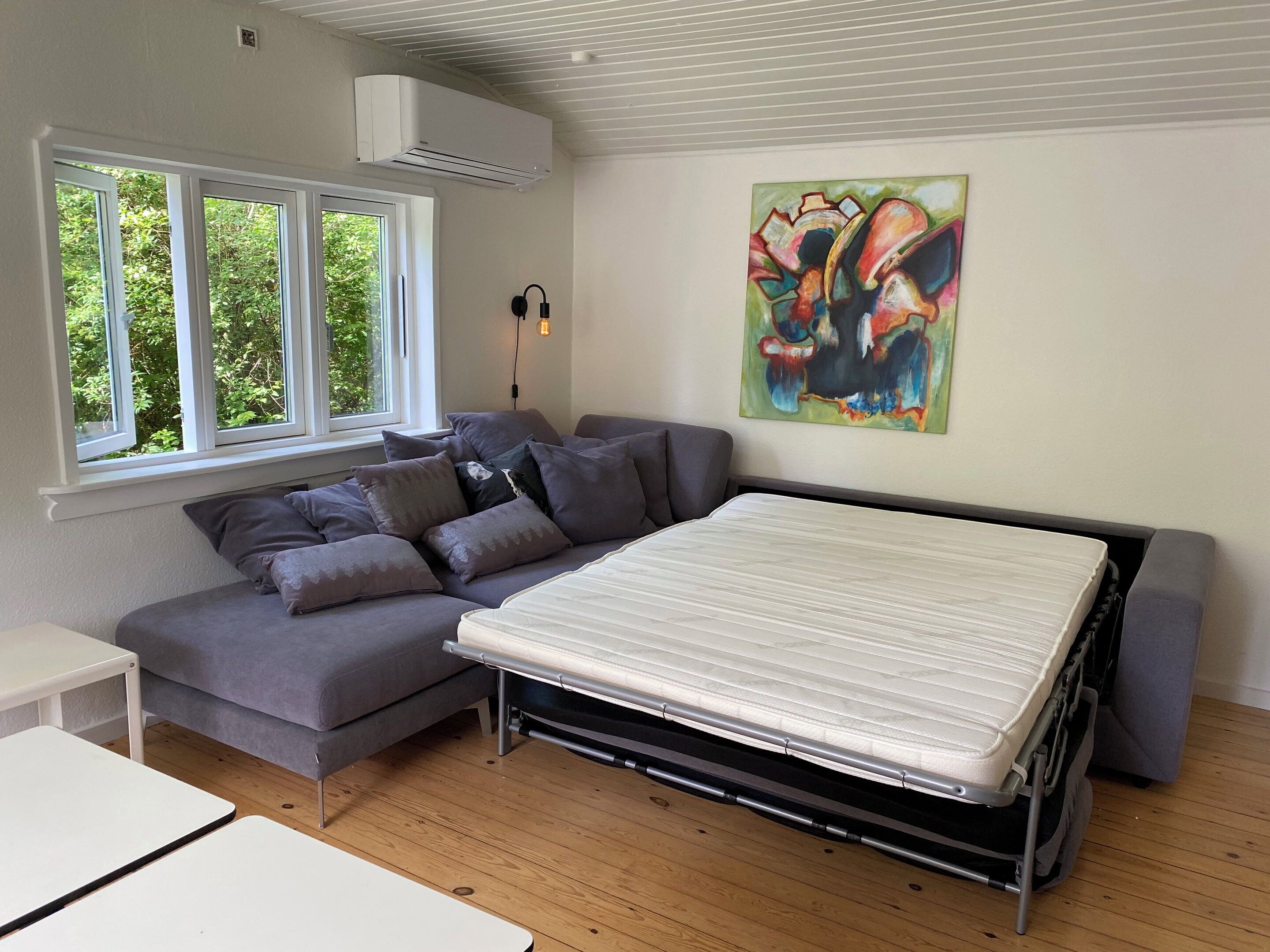 2 bedrooms, WiFi (free)