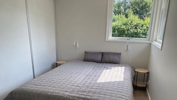 2 bedrooms, WiFi (free)