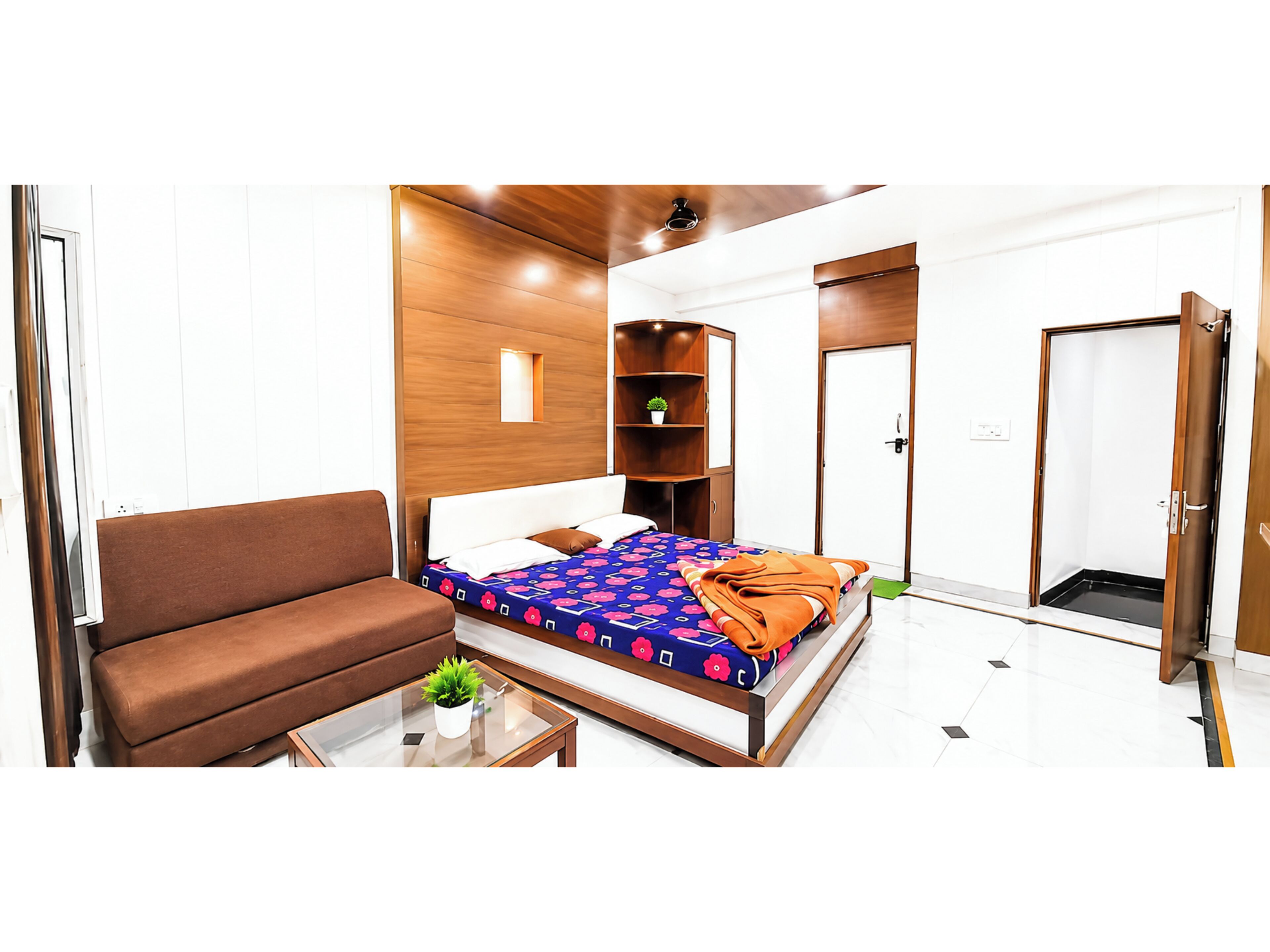 Deluxe Double Room, Multiple Beds, Air conditioning | Hypo-allergenic bedding, desk, soundproofing, free WiFi