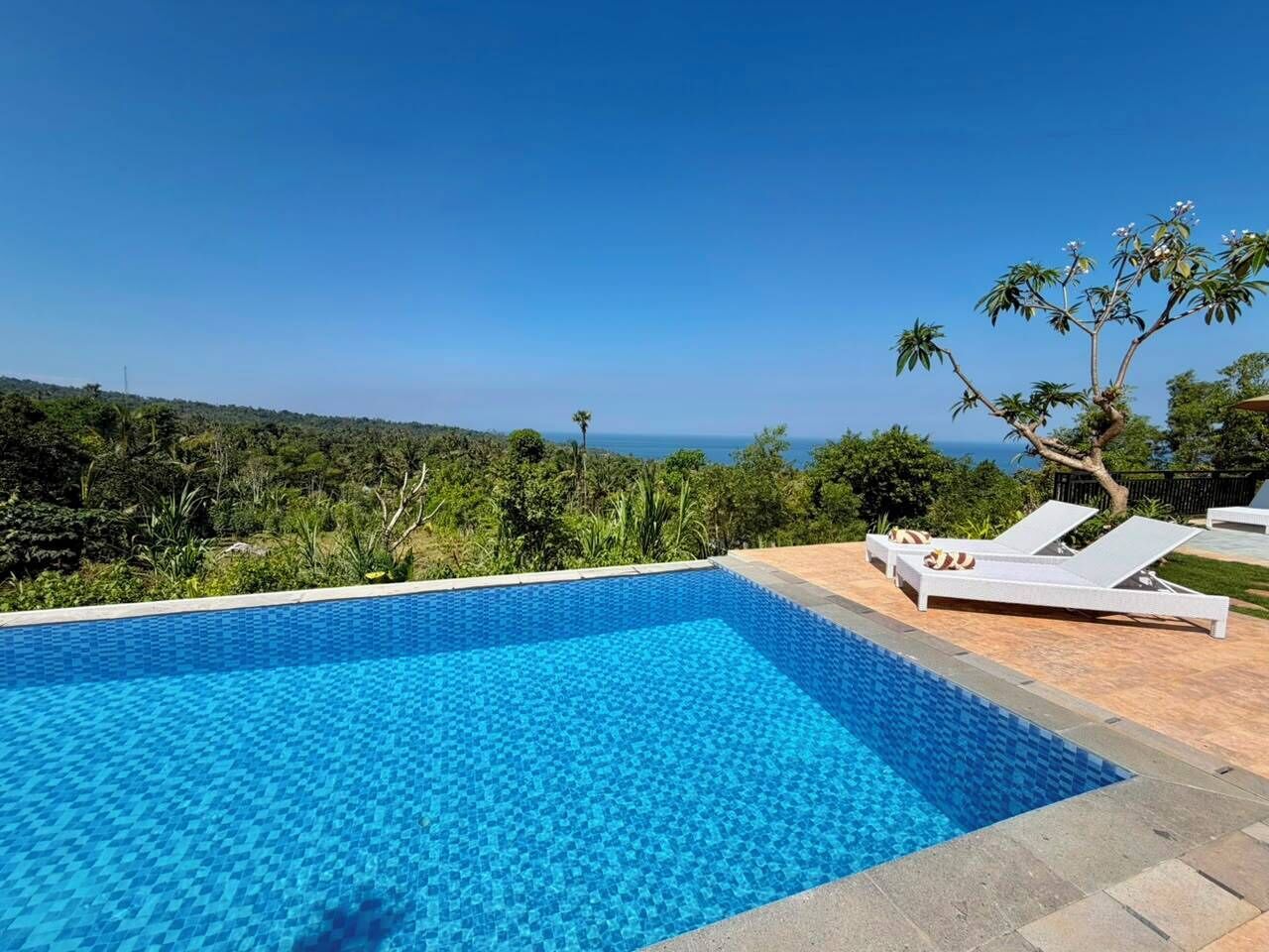 Piscina a l'aire lliure 