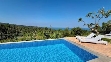 Piscina a l'aire lliure