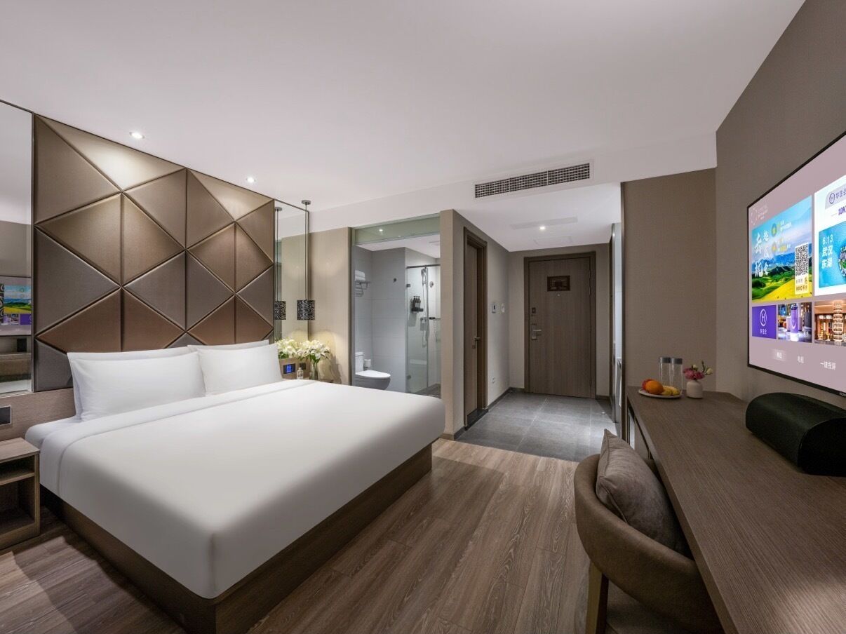 Kamar Double Basic | Fasilitas kamar mandi | Shower, pancuran hujan, pengering rambut, dan sandal