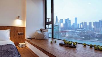 Suite superior, balcó, vistes al riu | Balcó