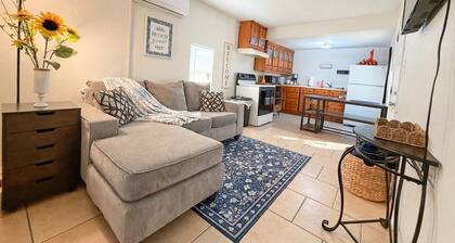Serene 2-bedroom mobile home with AC in El Paso