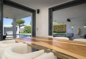 Dining - Vrbo Property (Biot)