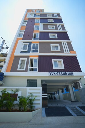Exterior - YVK GRAND INN Hitech City (Hyderabad)