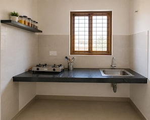 Private kitchen - Prajapati Homestay | Family Friendly | Peaceful (Kanpur)