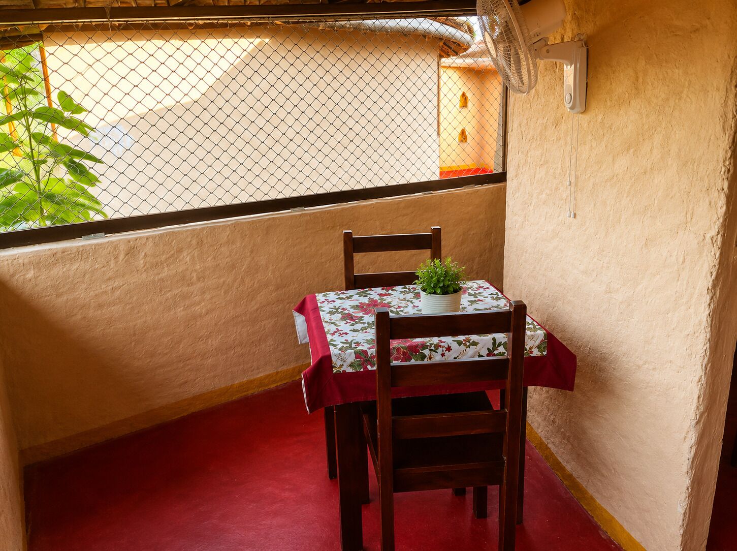 Mud Cottage | In-room dining