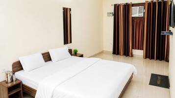 Deluxe Double Room, Multiple Beds, Air conditioning | View from room