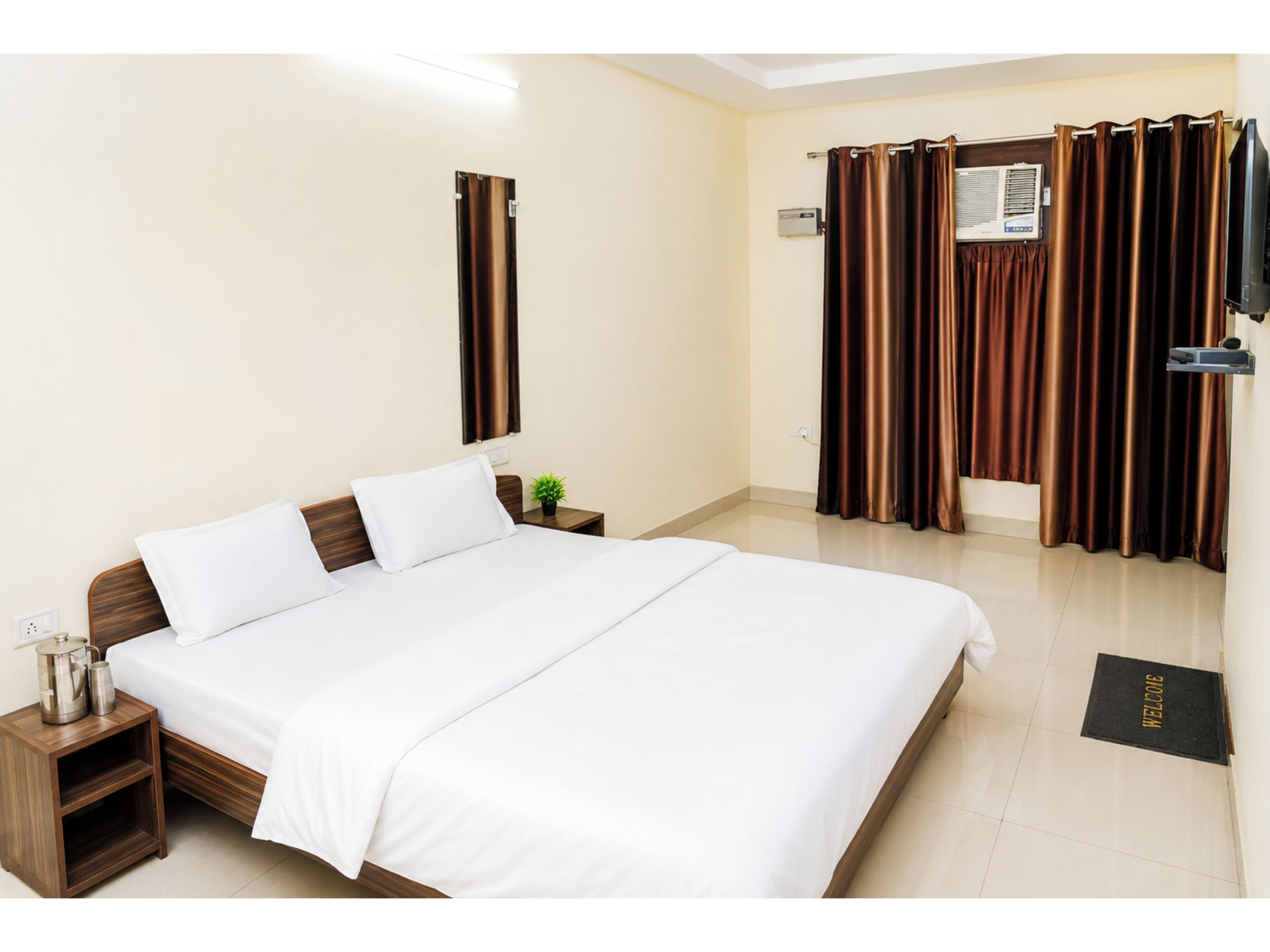 เครื่องนอนป้องกันสารก่อภูมิแพ้, โต๊ะทำงาน, Wi-Fi ฟรี