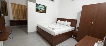 sun and sea crest resort & spa