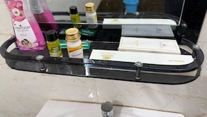 Shower, towels, soap, shampoo
