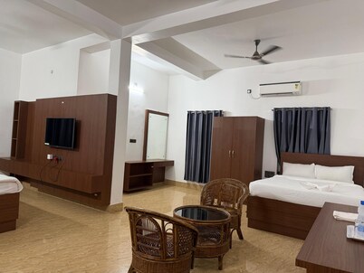 sun and sea crest resort & spa