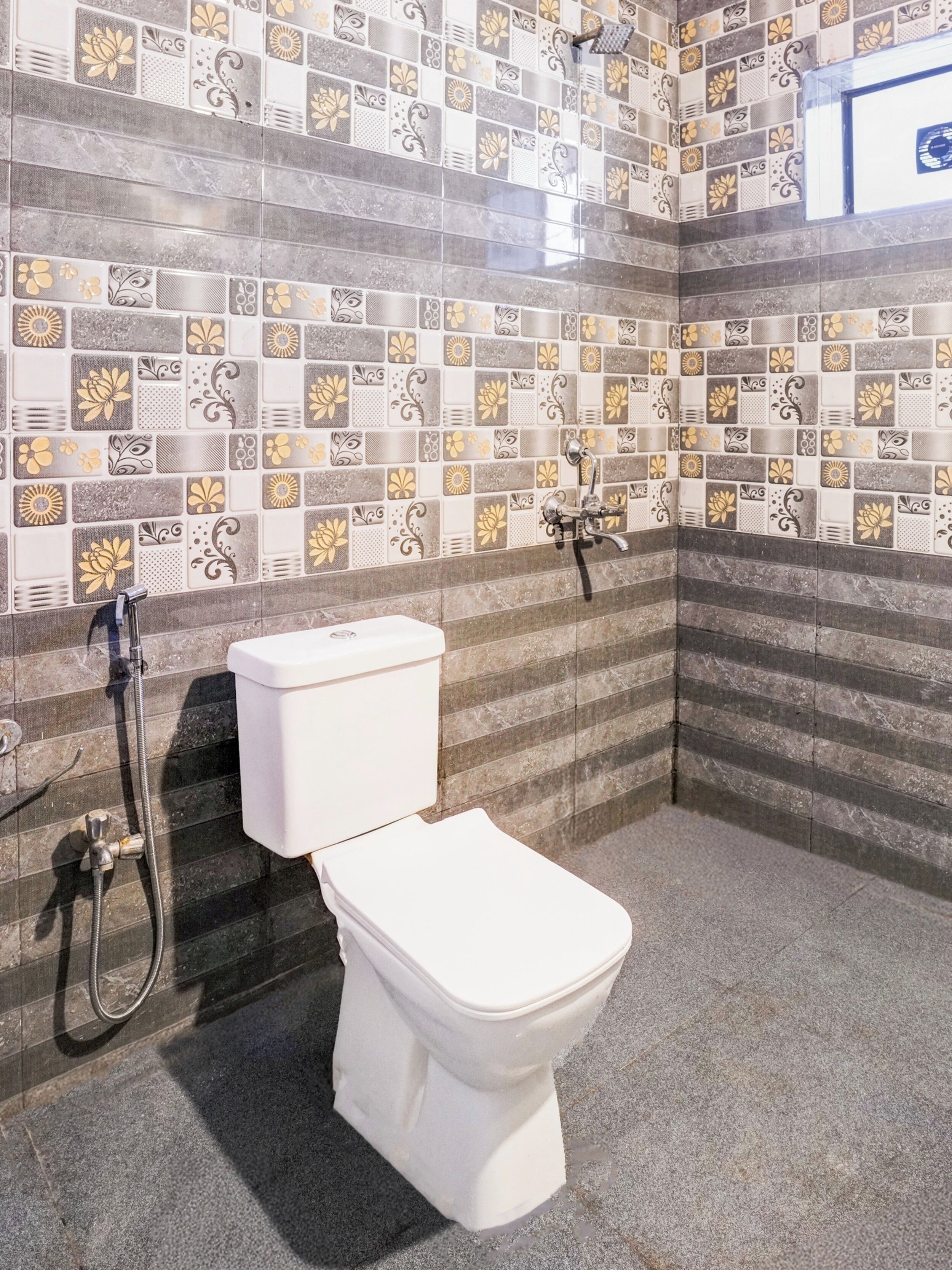 Shower, towels, soap, shampoo