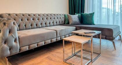 Six StarS|Executive Business Suite|6 min to Centre