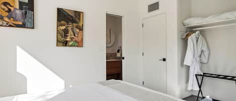 3 habitaciones, tabla de planchar con plancha y wifi gratis