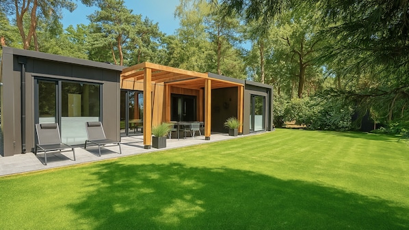 Terrace/patio - Vrbo Property (Maasbree)