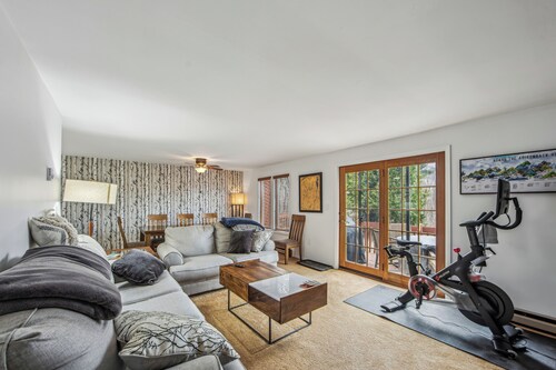2 Townhomes + Indoor Pool + Game Room | Gore Mtn | The Summit at Gore Mtn