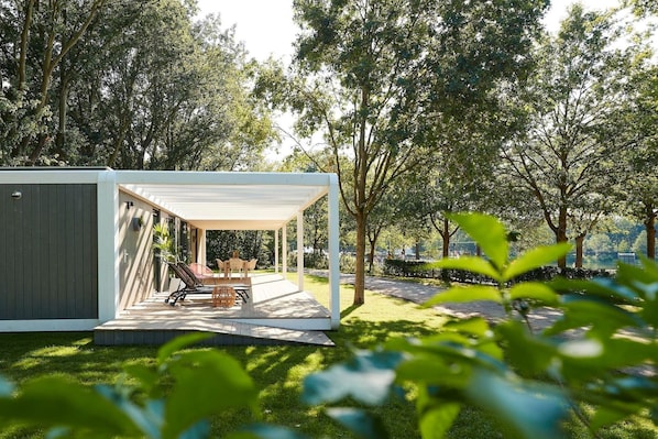 Terrace/patio - Vrbo Property (Maasbree)