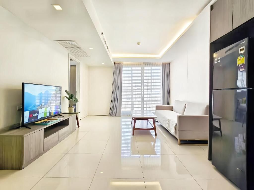 Apartment, 2 Bedrooms | Living area