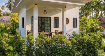 Garden Villa Prime Location