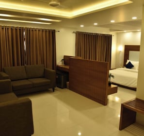 Iron/ironing board (on request), free WiFi - Hotel Comfort (Bharuch)
