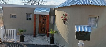 11 on High Airbnb za