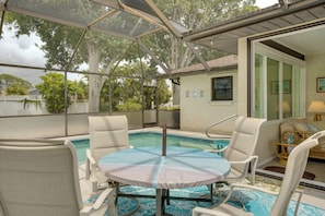 Pool - 4 Mi to Beaches! Family Getaway w/ Pool in Venice (Venice)