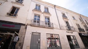 Exterior - Vrbo Property (Tours)