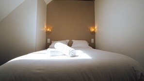 Room - Vrbo Property (Tours)