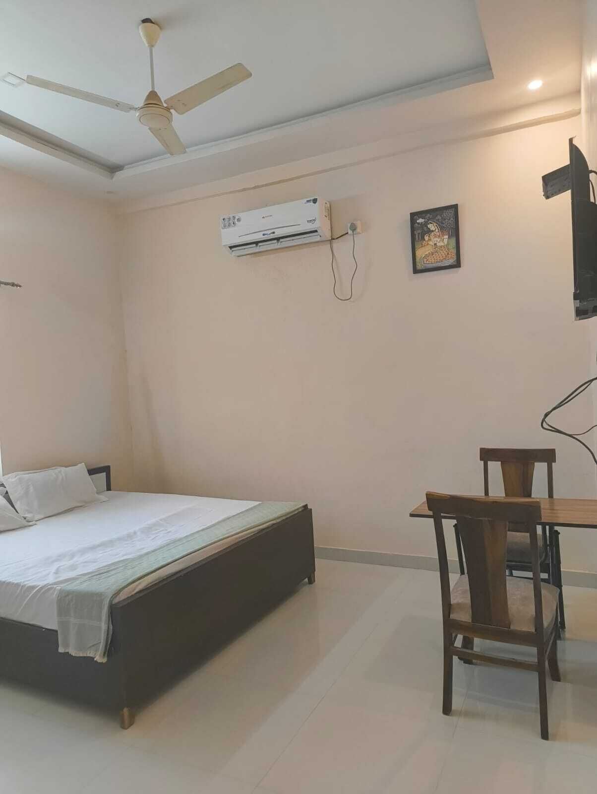 Deluxe Double Room, City View | WiFi (free)