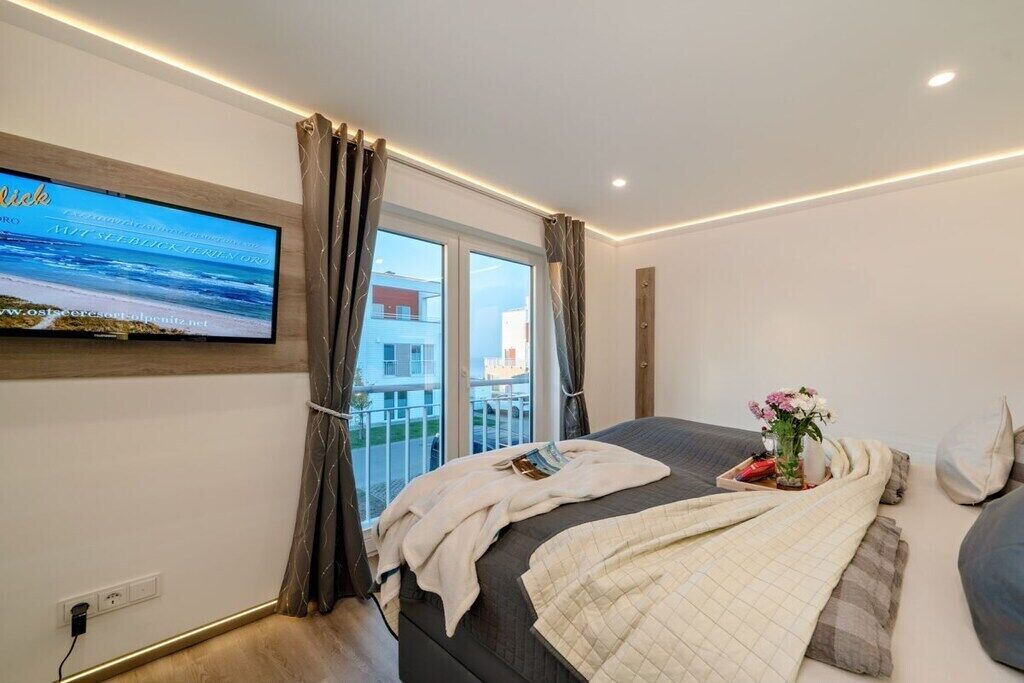 2 bedrooms, iron/ironing board, WiFi (free)