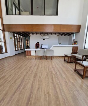 Reception - Hotel Rivervale Pipalkoti (Pipalkoti)