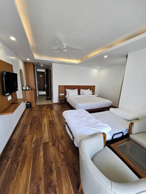 Deluxe Double Room, City View | Desk, WiFi (free) - Hotel Rivervale Pipalkoti (Pipalkoti)