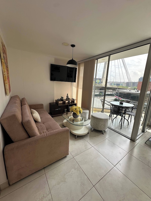 Living area - Modern with Metro Viva Envigado view (Envigado)