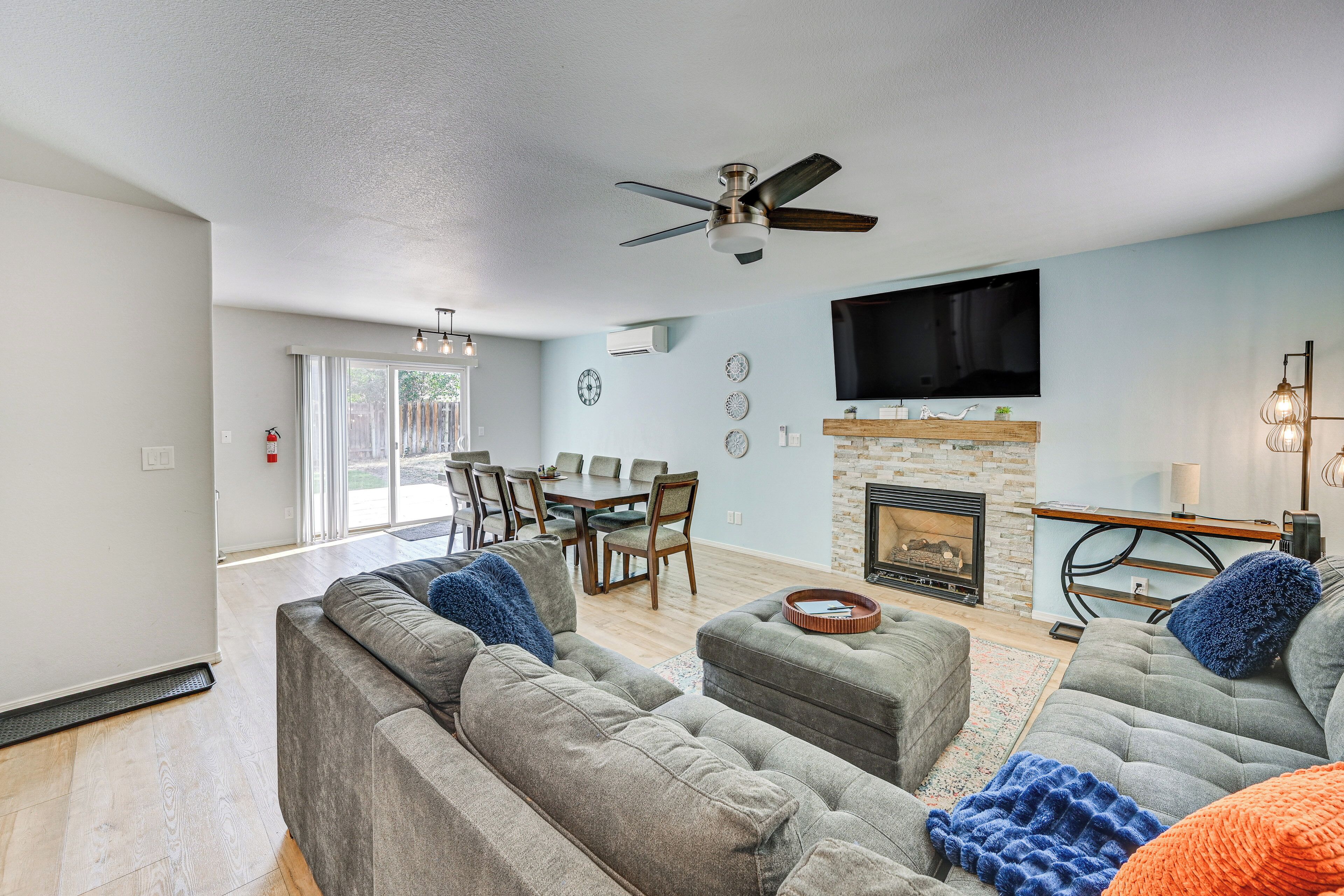 9 Mi To Smith Rock Sp! Family Home W/ Fenced Yard - Redmond, OR