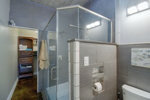 Bathroom - Industrial Dtwn Roanoke Loft w/ Private Swim Spa (Roanoke)