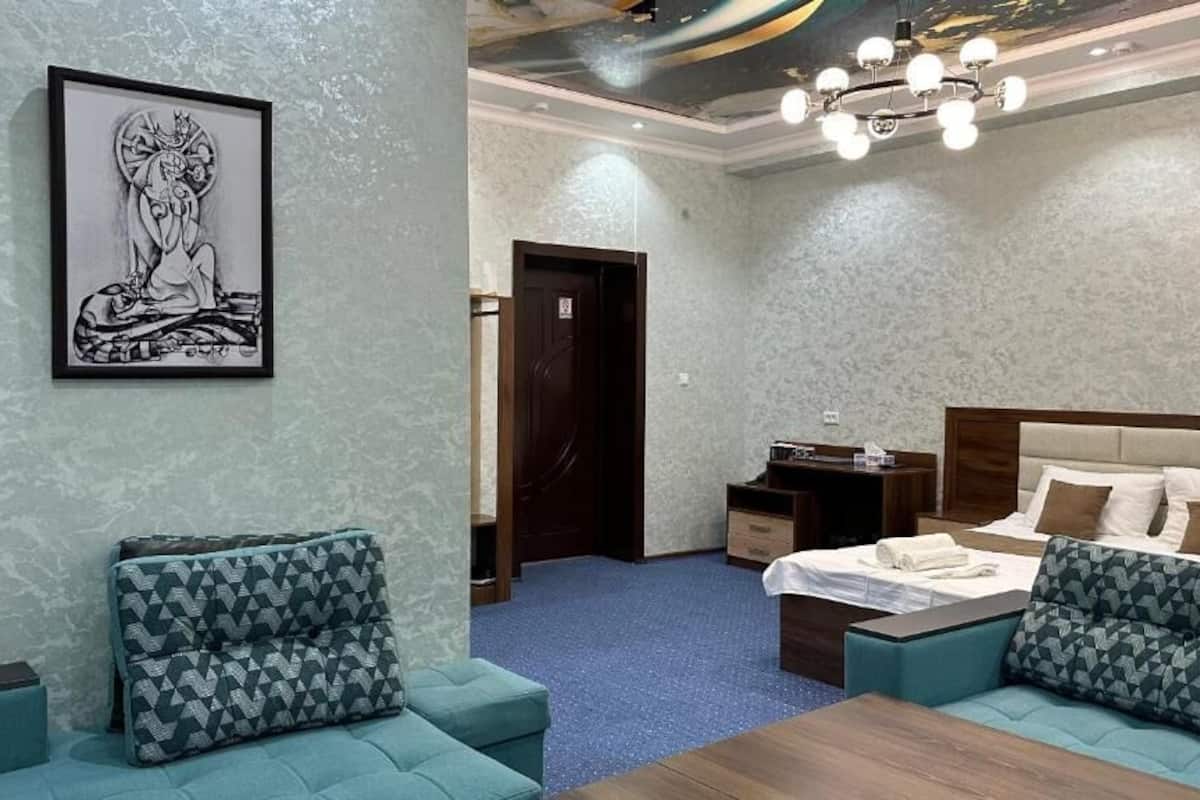 Superior Double Room, City View | In-room safe, desk, laptop workspace, soundproofing