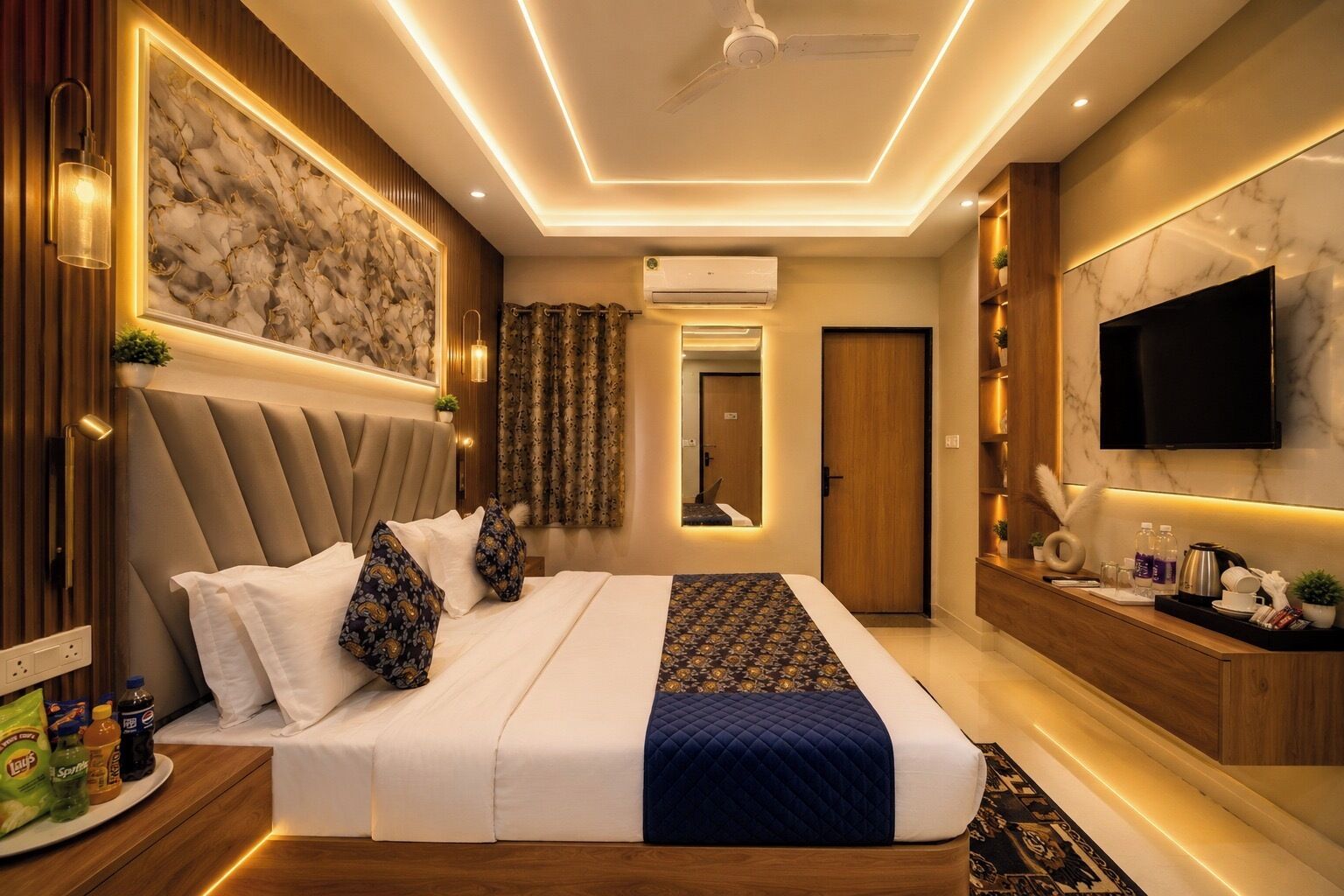 Double Room, Balcony, Ocean View | In-room safe, desk, iron/ironing board (on request), WiFi (free)