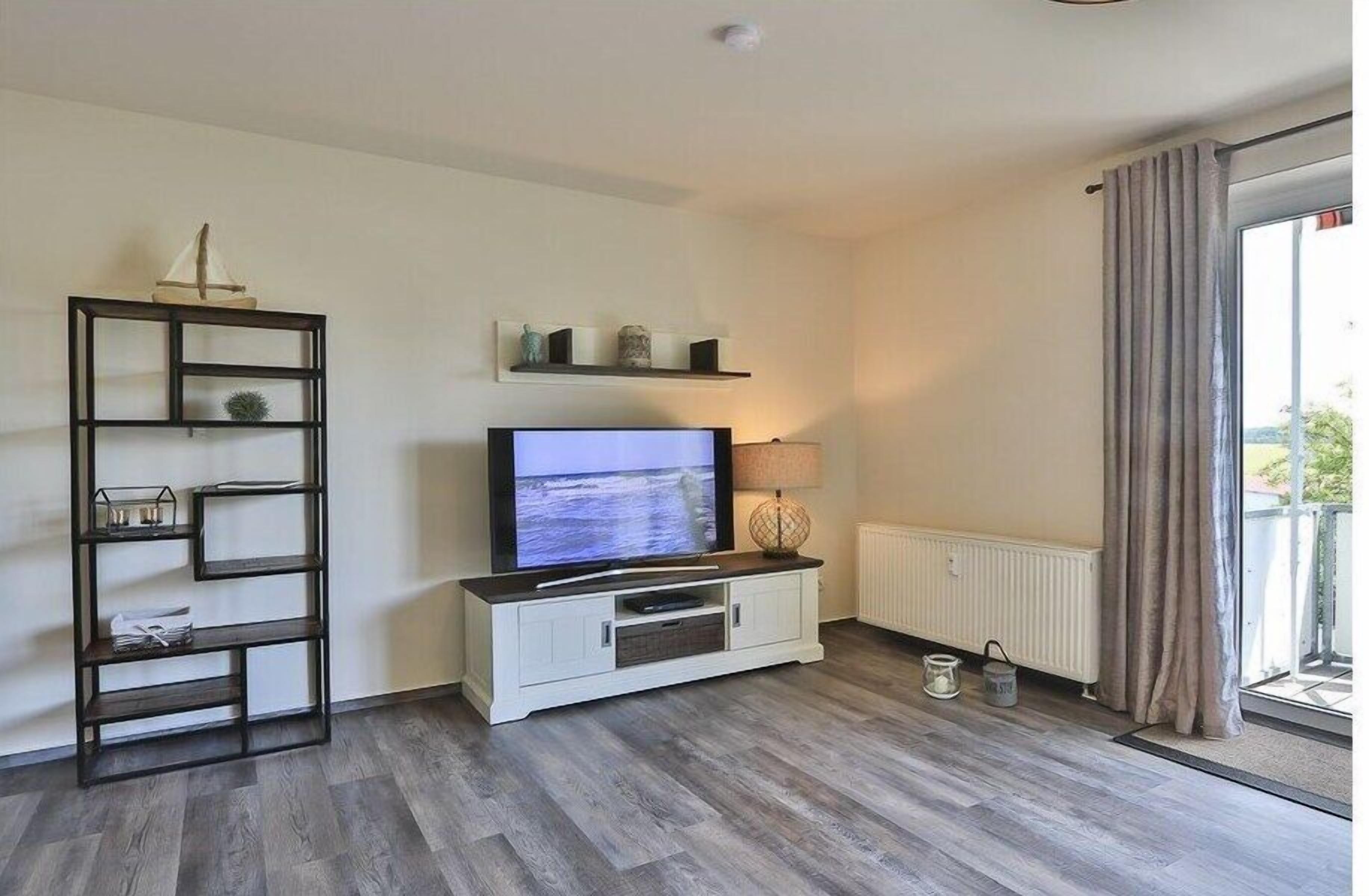 Smart TV, DVD player, books